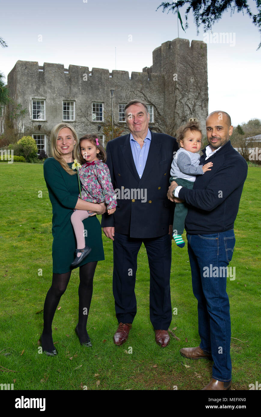 Fonmon Schloss, Barry, Wales, das Haus der Familie von Sir Brooke Boothby, seine Tochter und Schwiegersohn, Riaz & Aliki Currimjee mit Kindern Hugo & im Maßstab 1:200 Stockfoto