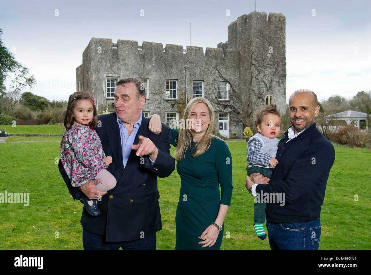 Fonmon Schloss, Barry, Wales, das Haus der Familie von Sir Brooke Boothby, seine Tochter und Schwiegersohn, Riaz & Aliki Currimjee mit Kindern Hugo & im Maßstab 1:200 Stockfoto