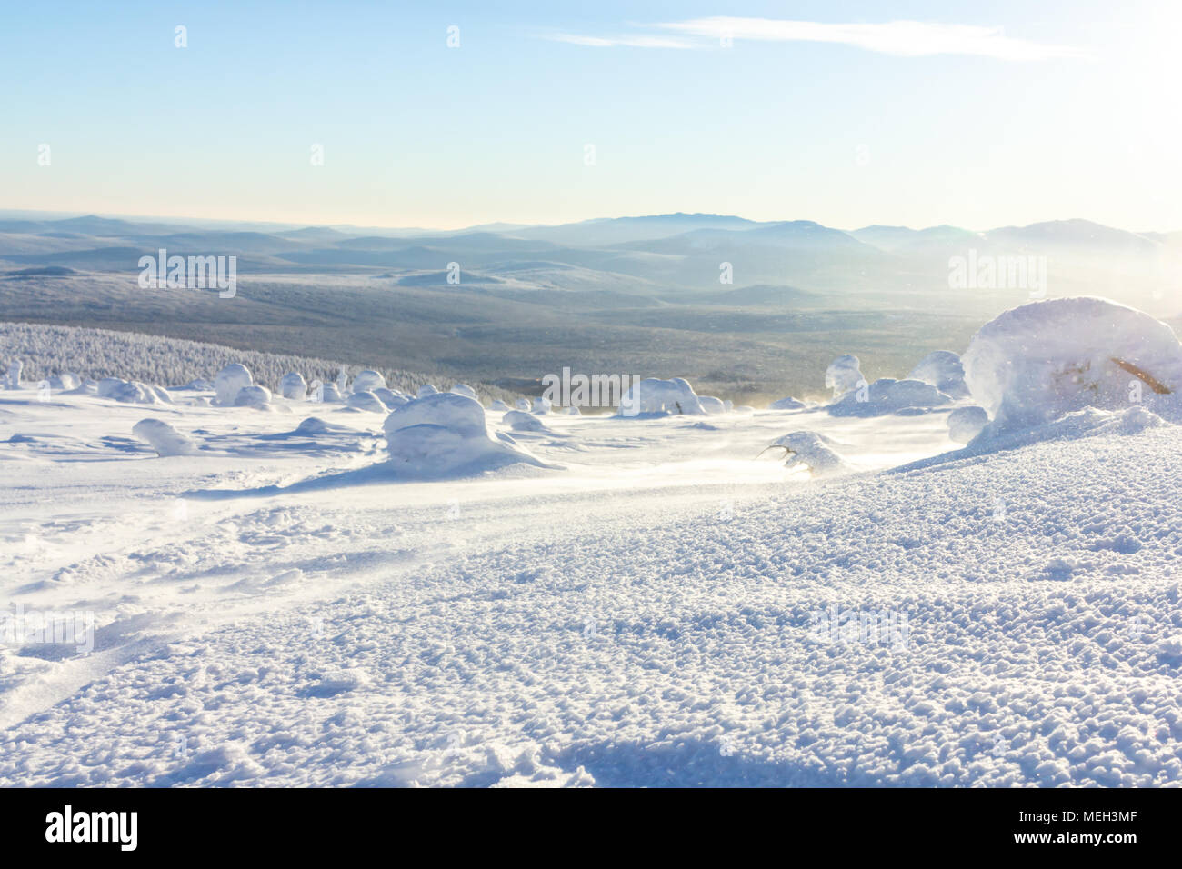 Die Berge des nördlichen Ural, Rußland, eine Reise Skifahren im Januar 2016 Stockfoto