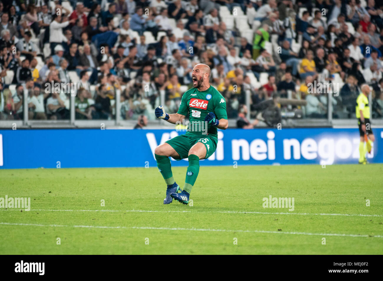 Turin, Italien. 22 Apr, 2018. Reina während der Serie A Gleichen FC Juventus vs Napoli. Napoli gewann 0-1 bei der Allianz Stadion, in Turin, Italien, 22. April 2018 Credit: Alberto Gandolfo/Alamy leben Nachrichten Stockfoto