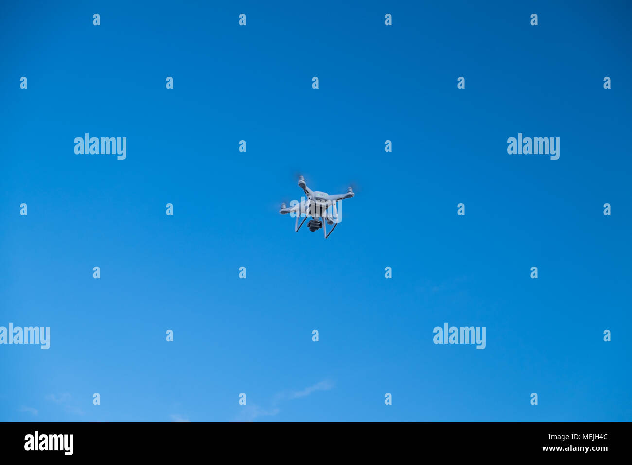 Drone im Flug Stockfoto