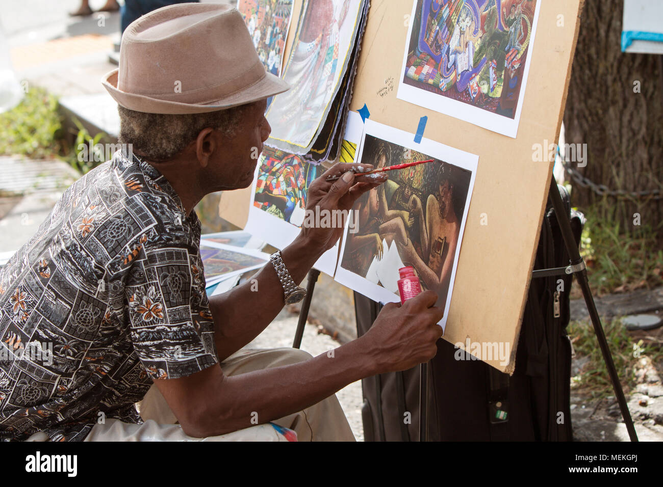 Atlanta, GA, USA - 12. September 2015: Eine Künstlerin gekonnt malt eine Szene auf einem Stück Papier am 5 Arts Fest in Atlanta. Stockfoto