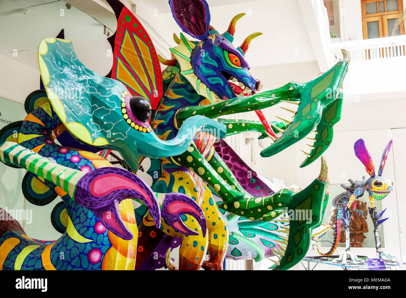Ausstellen Ausstellung Sammlung Alebrijes Fotos Und Bildmaterial In ausstellen-ausstellung-sammlung-alebrijes-fotos-und-bildmaterial-in
