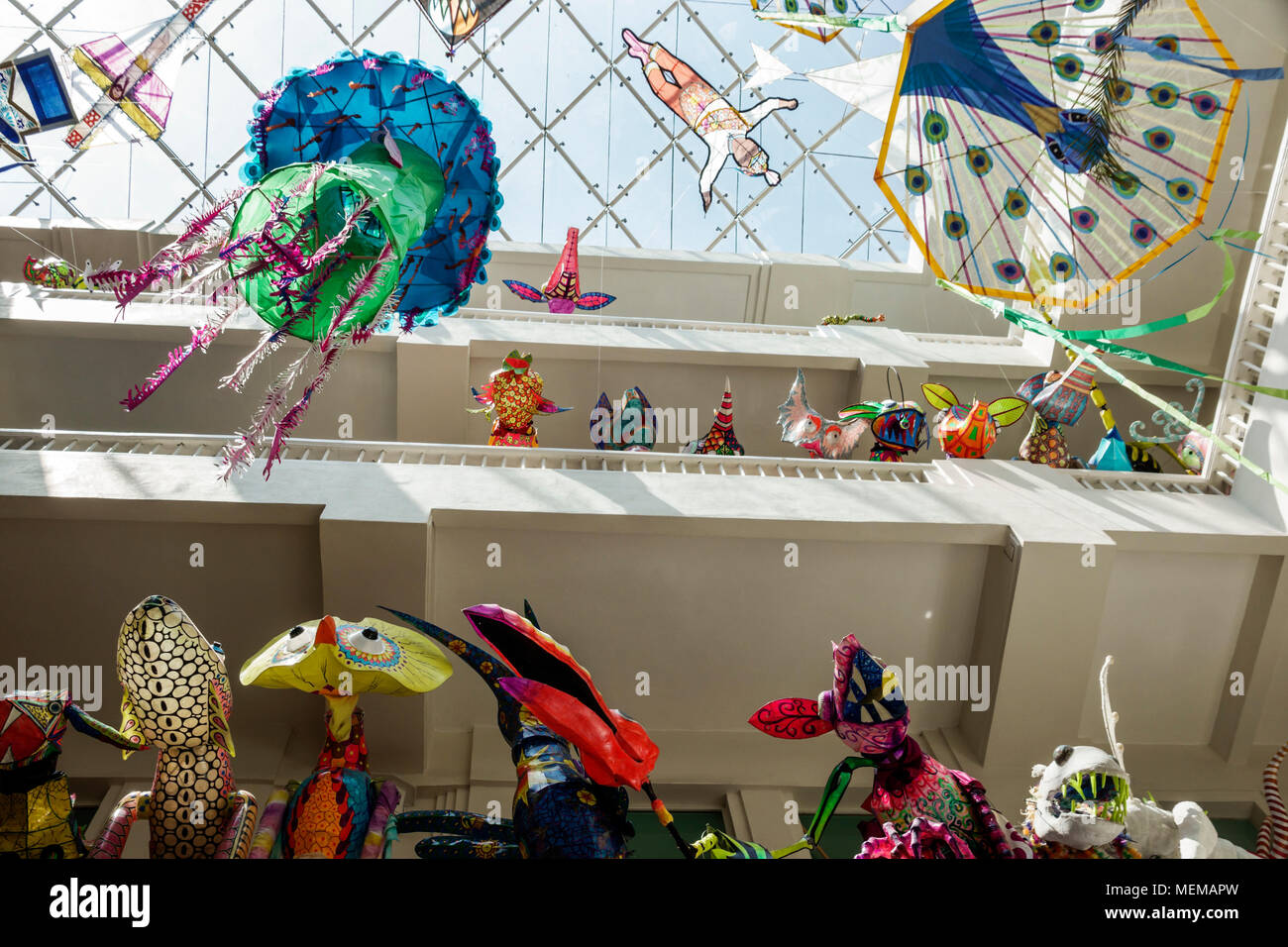 Ausstellungssammlung Alebrijes Monumentales Fotos Und Bildmaterial In ausstellungssammlung-alebrijes-monumentales-fotos-und-bildmaterial-in