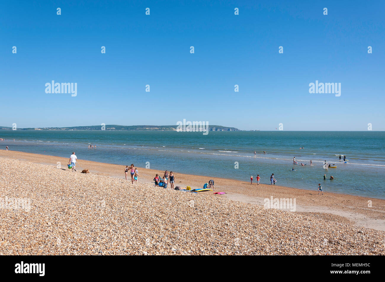 Blick auf den Strand, hordle Cliff West, Lymington, Hampshire, England, Vereinigtes Königreich Stockfoto