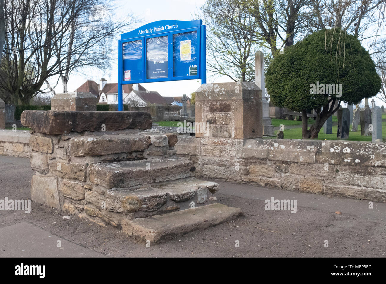 Loupin-On Stane oder Montage von Block, Aberlady Pfarrkirche, East Lothian, Schottland Stockfoto