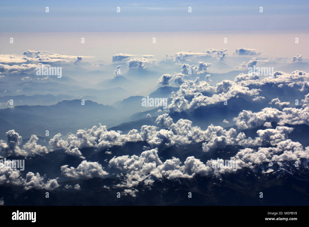 Luftaufnahme der Alpen Bozen, Italien Stockfoto