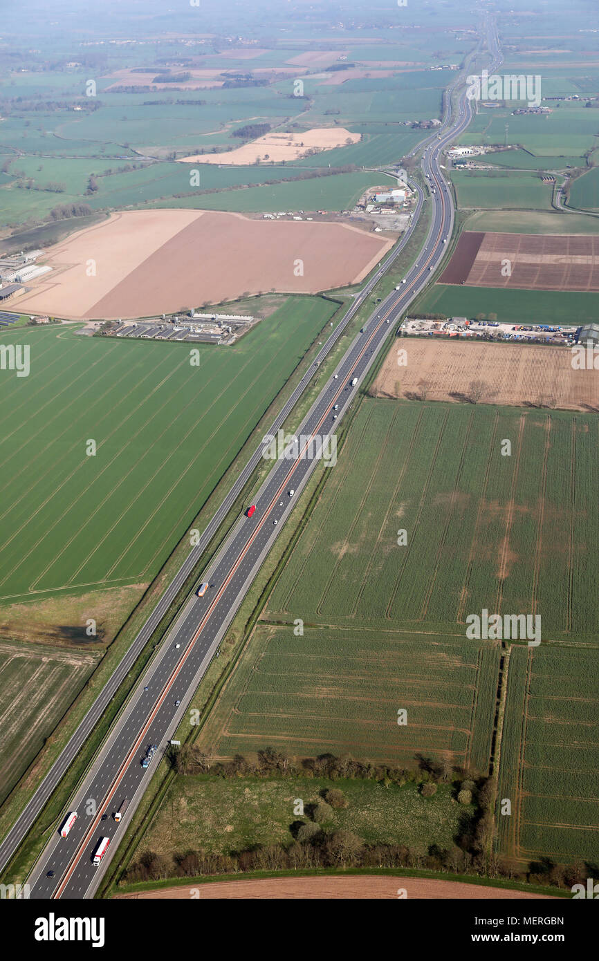 Luftaufnahme Blick nach Norden auf die A6055 und A1 (M) Autobahn in der Nähe von Bedale, North Yorkshire Stockfoto