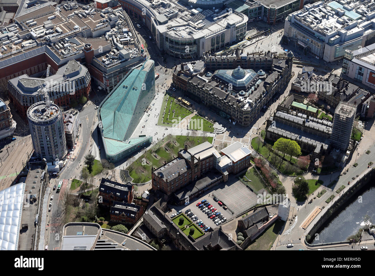 Luftbild Kathedrale von Manchester & National Football Museum Stockfoto