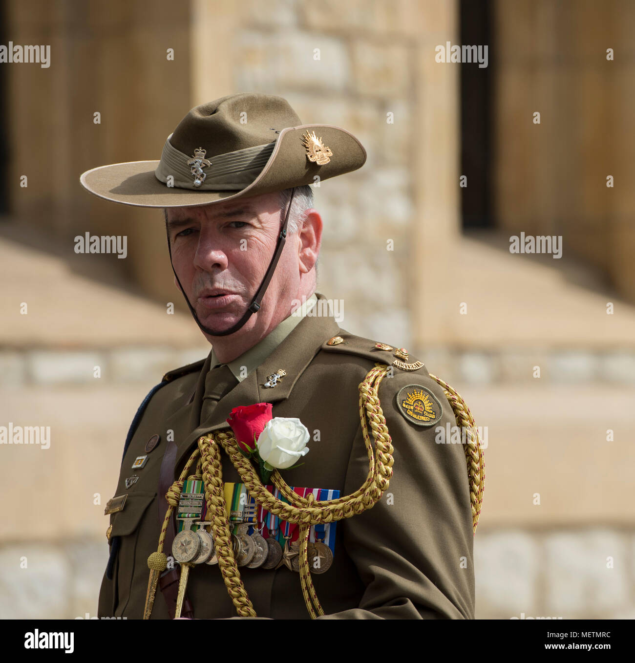 Tower von London, UK. 23. April 2018. Die königliche Regiment von Füsilieren wurden erteilt die Erlaubnis der Tower von London zu schützen, ihre Regimental Zentrale, für 48 Stunden auf ihr 50-jähriges Jubiläum mit Seiner Königlichen Hoheit, dem Herzog von Kent, Oberst der Chefredakteur der Füsiliere, der Teilnahme an einem besonderen Dankgottesdienst mit geladenen Gästen. Credit: Malcolm Park/Alamy Leben Nachrichten. Stockfoto