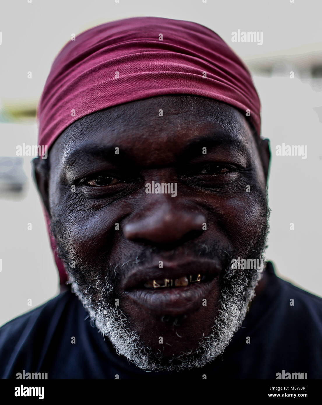 Kino, Mexiko. 23 Apr, 2018. Donald Trump, Präsident der USA, fährt mit seinem Plan am Montag die Einwanderung aus Mexiko zu stoppen, angesichts dieser Lage die Karawane der Migrantinnen mit einem März heute auf dem Boulevard Kino protestiert hat, im nördlichen Mexiko. Dieser halbe Tag der Karawane führte zwei Tage nach der Ankunft in Hermosillo, wo sie durch das Rote Kreuz, die Zivilgesellschaft und andere Organisationen unterstützt wurden rund 600 Migranten aus verschiedenen Ländern Mittelamerikas vom Roten Kreuz und Zivilgesellschaft. Credit: NortePhoto.com/Alamy leben Nachrichten Stockfoto