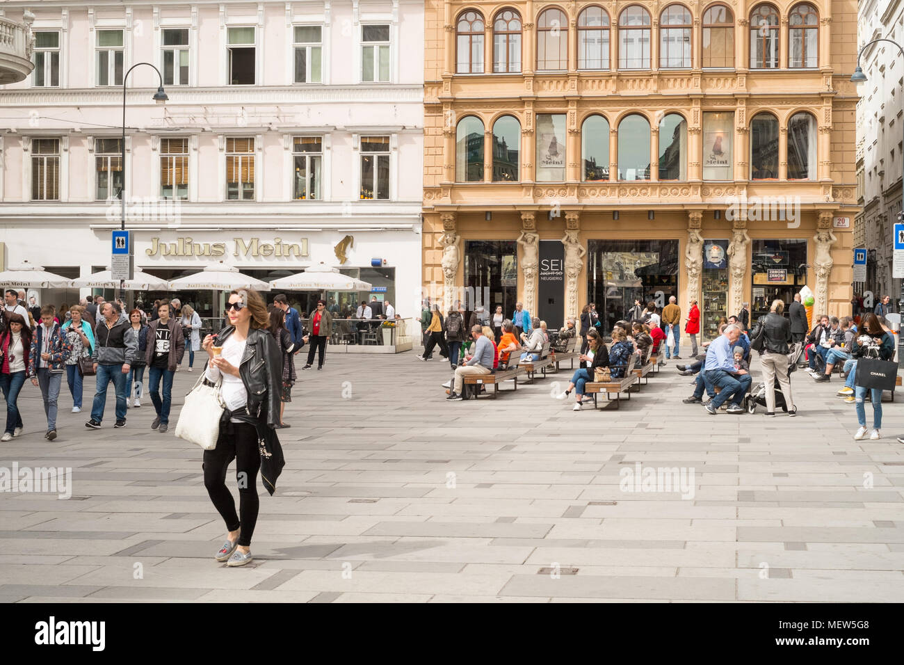 Julius Meinl Shop und Wustenrot Firmengebäude, Graben Straße, Wien, Österreich, Europa. Stockfoto