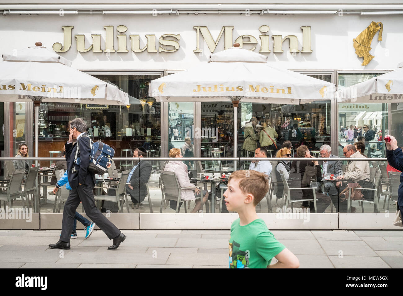 Julius Meinl Shop und Wustenrot Firmengebäude, Graben Straße, Wien, Österreich, Europa. Stockfoto