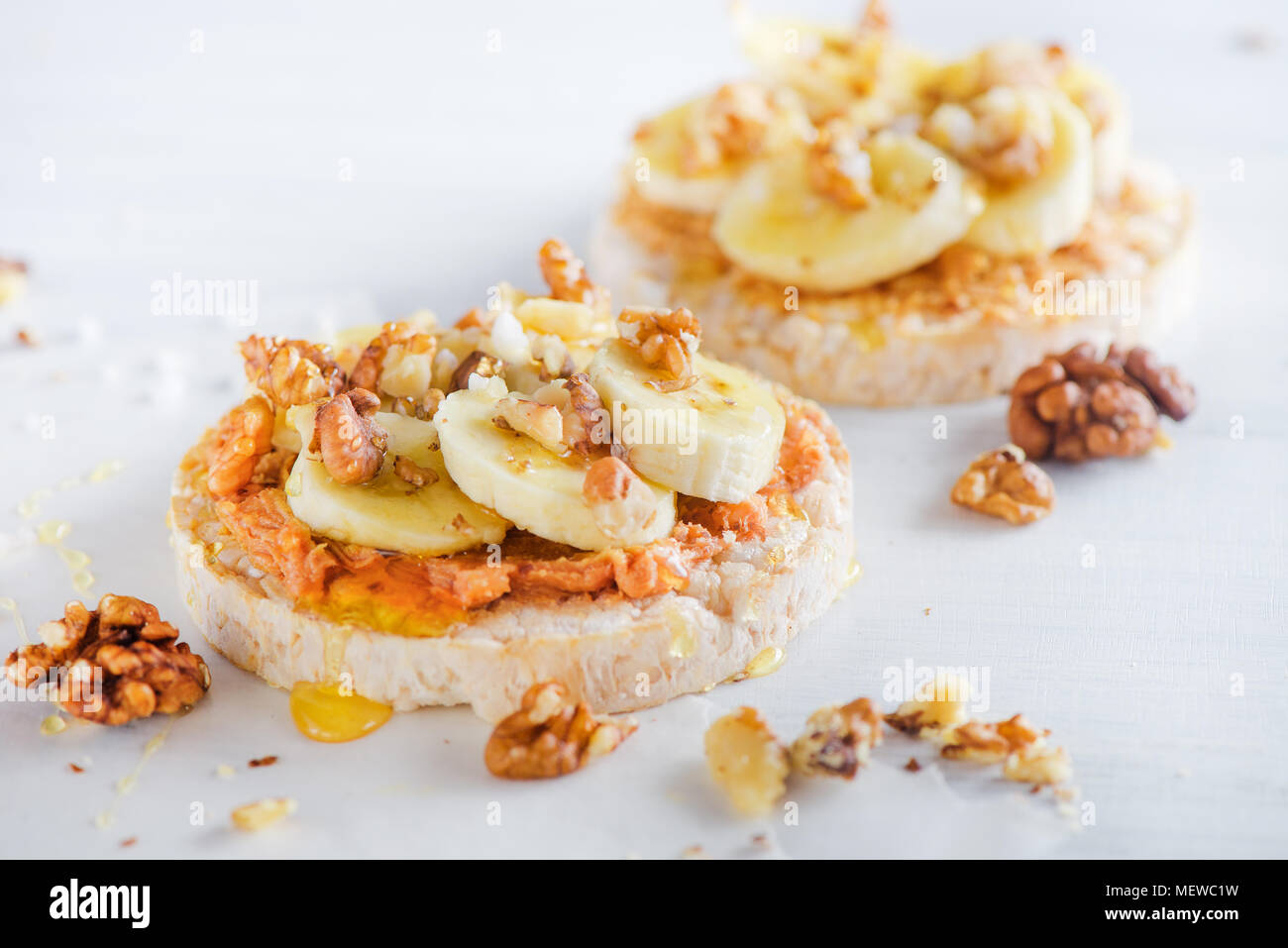 Toast und Erdnussbutter Stockfotos und -bilder Kaufen - Alamy