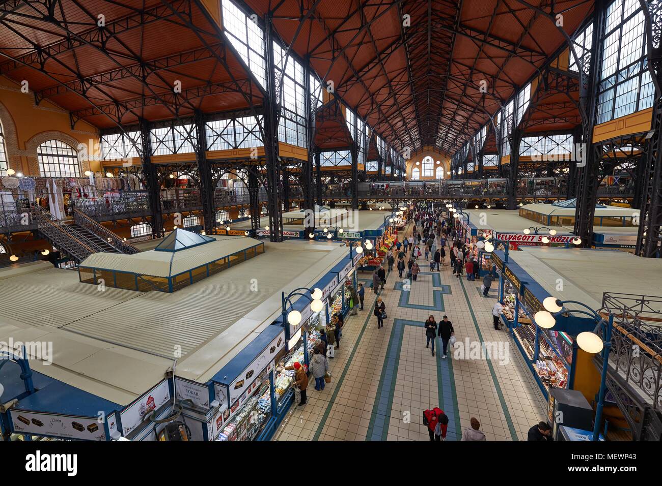 Große Markthalle in Budapest Stockfoto