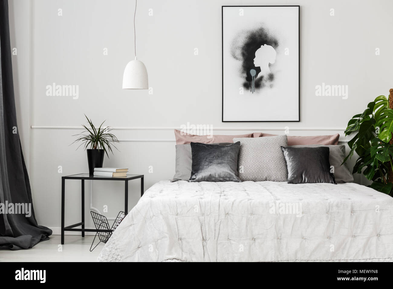 Schlafzimmer Tisch