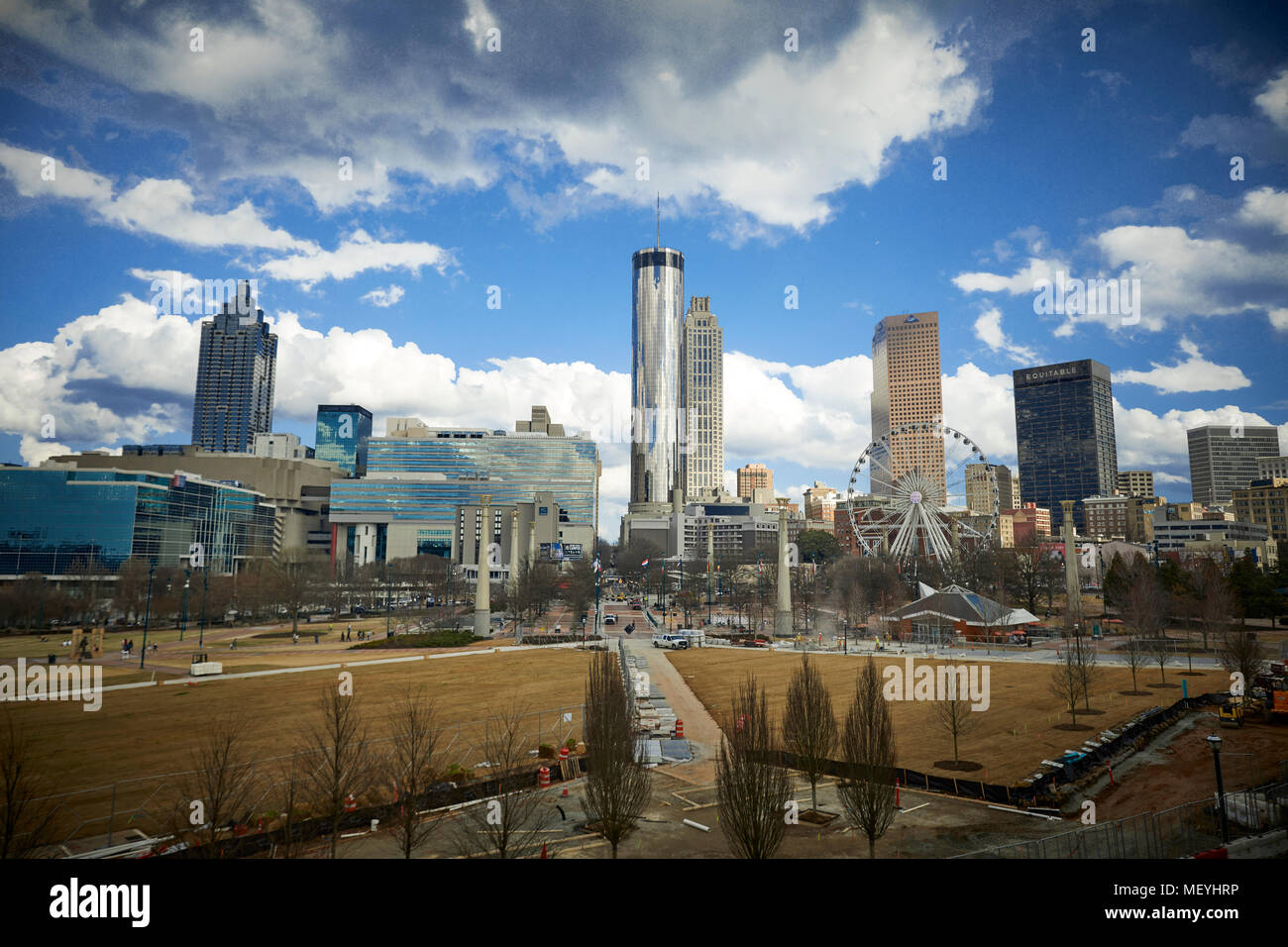 Atlanta, Hauptstadt des US-Bundesstaates Georgia, stadtbild Downtown Skyline Blick von innen College Football Hall of Fame Stockfoto