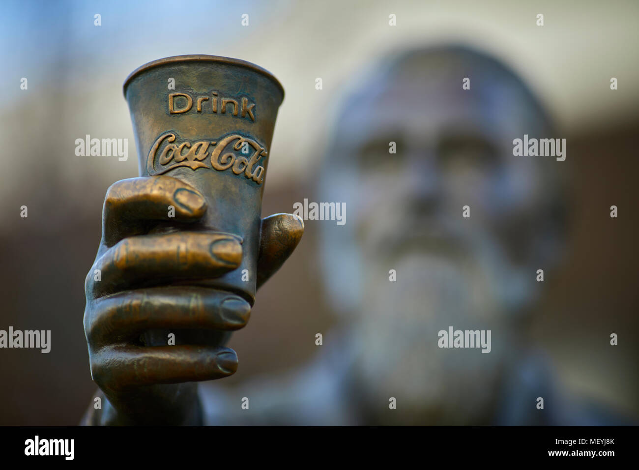 Atlanta, Hauptstadt des US-Bundesstaates Georgia, John Stith Pemberton Bronzestatue außerhalb der Welt von Coca-Cola ein Museum Stockfoto