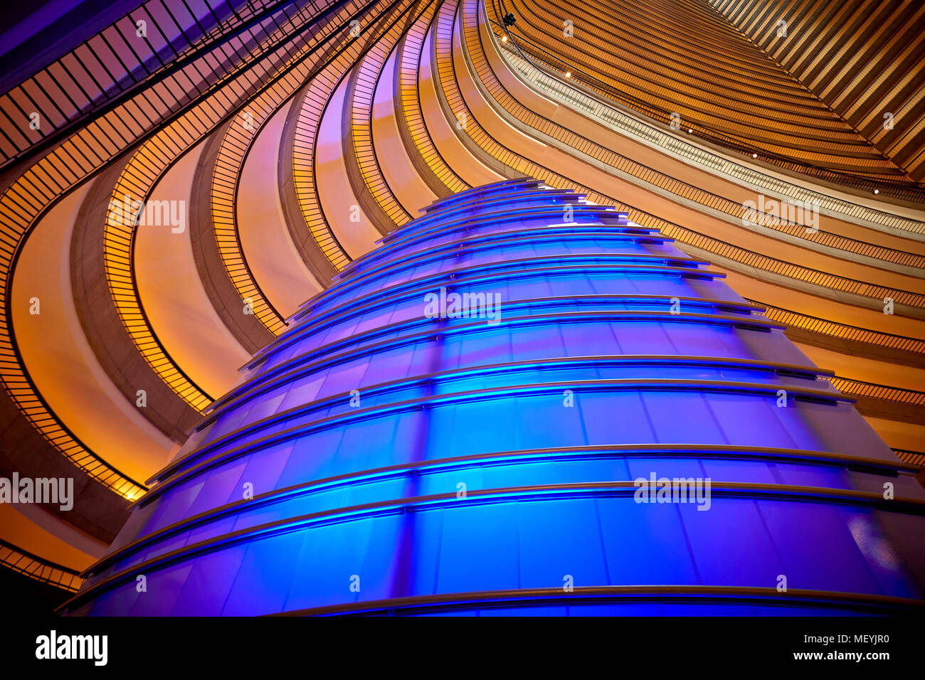 Atlanta, Hauptstadt des US-Bundesstaates Georgia, iconic Innenraum des Marriott Marquis, ein beliebtes Hotel in der Innenstadt von Atlanta auf Peachtree Avenue Stockfoto