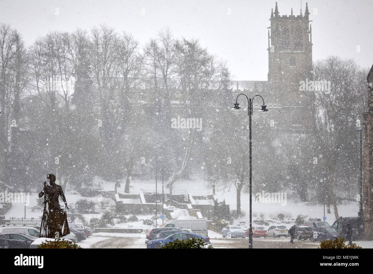 Winter Schnee ai Rochdale Lancashire. St. Chad's der Städte in der Pfarrkirche Stockfoto Winter Schnee ai Rochdale Lancashire. St. Chad's der Städte in der Pfarrkirche Stockfoto