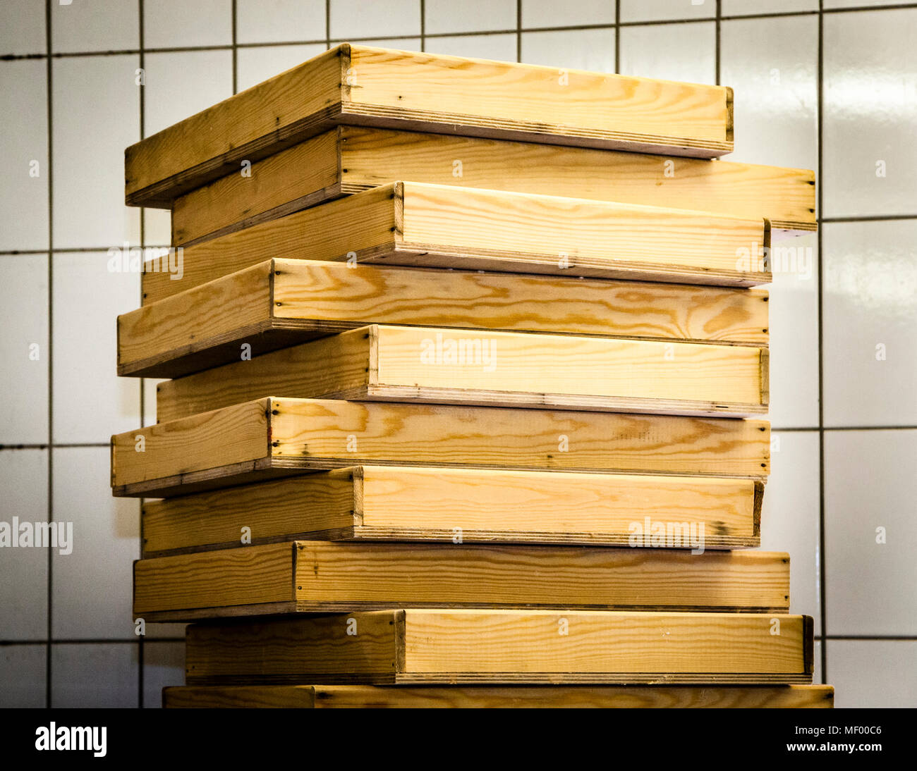 Miso, traditionelle Japanische würzen, in Deutschland hergestellt, handwerkliche Herstellung der ersten Deutschen Miso in Schwarzwald, Deutschland Stockfoto