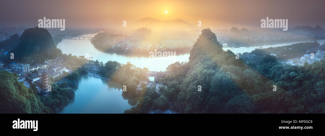 Li Fluss und Karstgebirge Guilin, Yangshuo Stockfoto