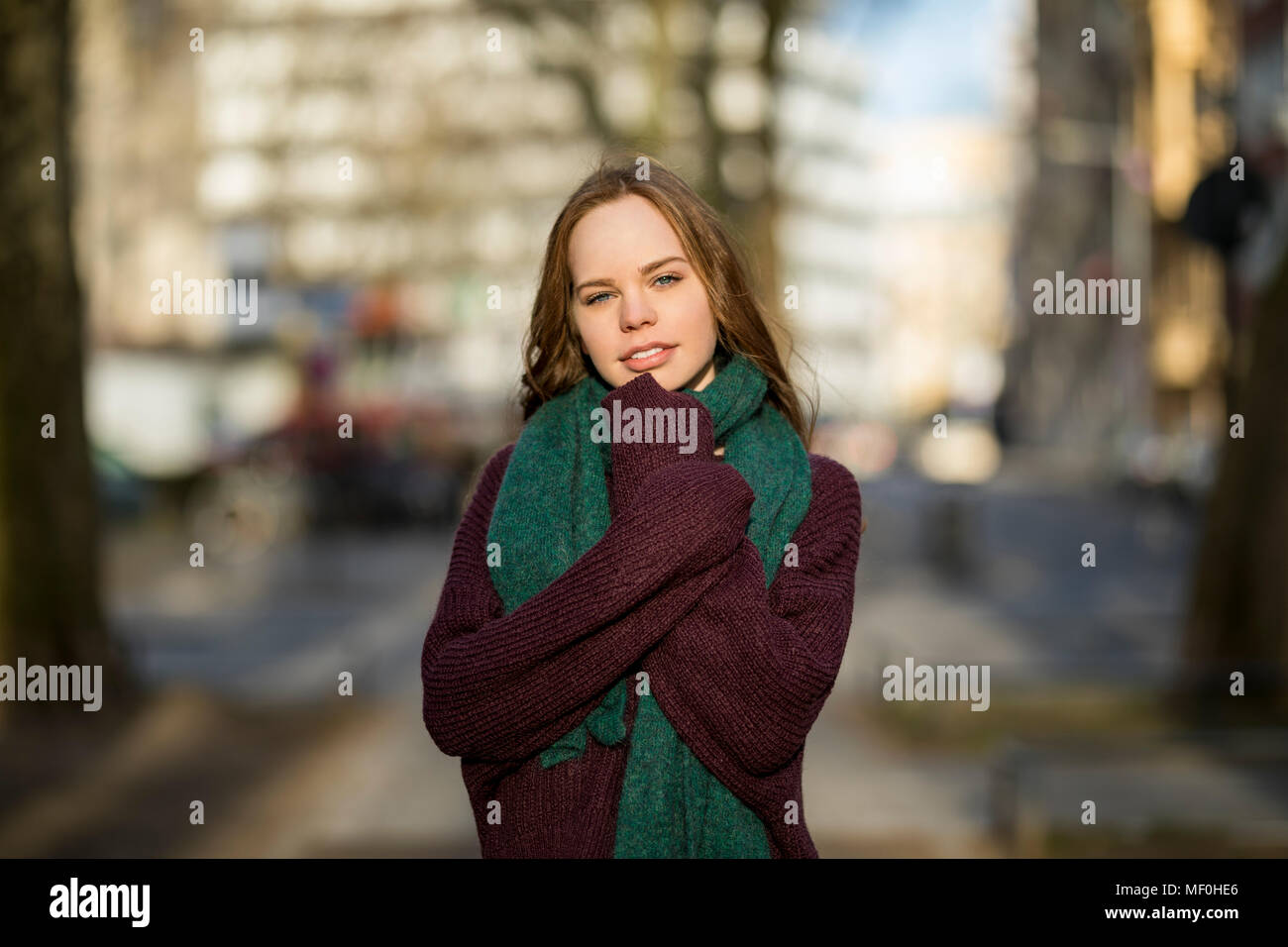 Portrait von ein junges Mädchen im Winter Stockfoto