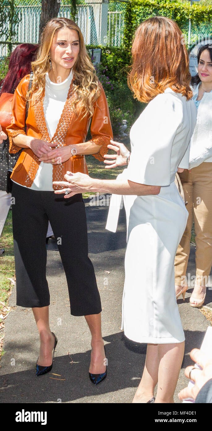 Ihre Majestät Königin Rania Al-Abdullah von Jordanien besuche Fort Street Public School in Sydney als Teil ihrer königlichen Besuch in Australien mit ihrem Ehemann, Seine Majestät König Abdullah II. Bin Al-Hussein, der erste jordanische König nur eine Frau haben. Stockfoto