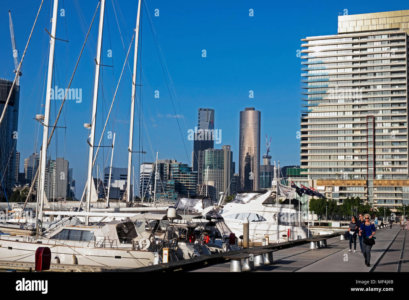 Boote an der Docklands in Melbourne, Victoria, Australien Stockfoto