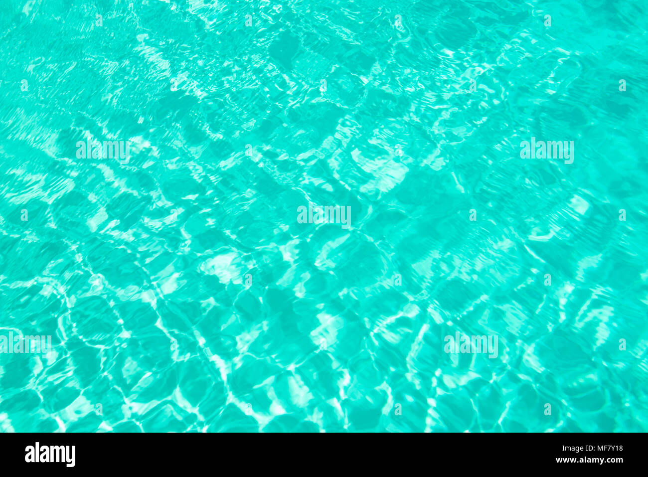 Türkisblau Riss Schwimmbad Wasser Hintergrund, Sommer-Konzept Stockfoto