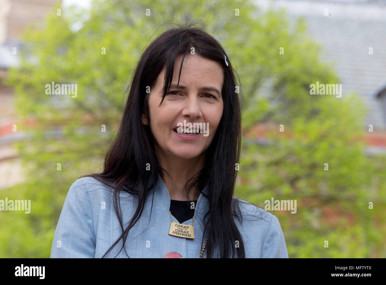 Turne-Prize Sieger Gillian Wearing OBE, entworfen und hergestellt Die neue Statue von Millicent Fawcett, die im Parlament am 24. April vorgestellt wurde Stockfoto