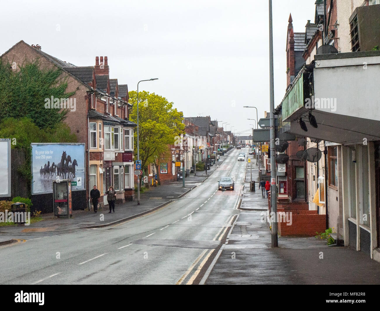 Edlesten Straße, Blick nach unten in Richtung Nantwich Road in Crewe, Cheshire England Großbritannien Stockfoto