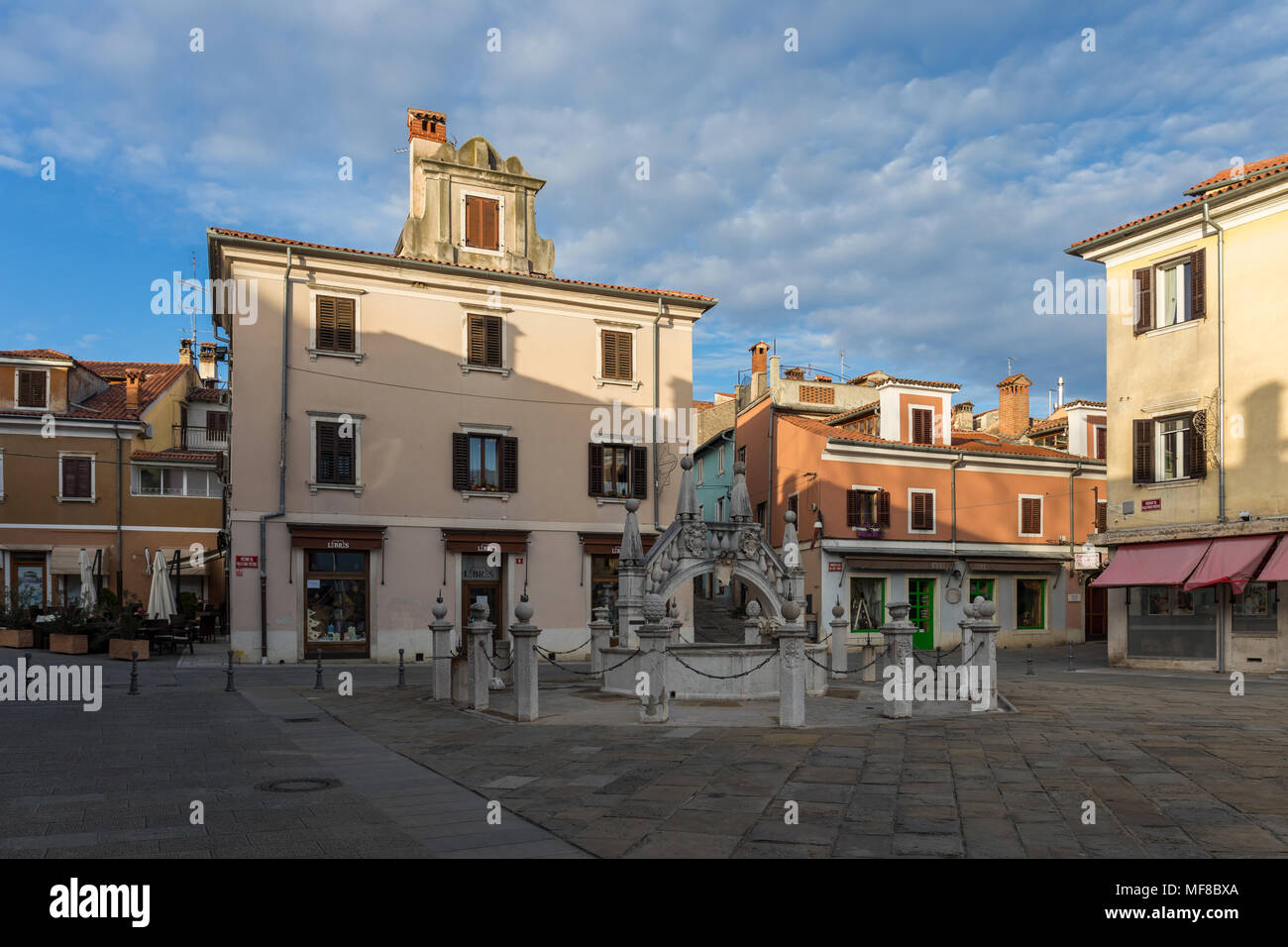 Da Ponte Brunnen bei Prešeren Platz, Koper, Slowenien Stockfoto