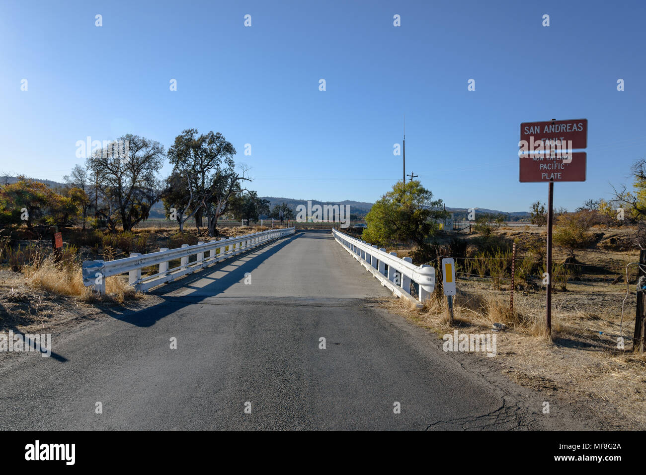 Die Brücke über die San Andreas Störung in Parkfield, Kalifornien Stockfoto