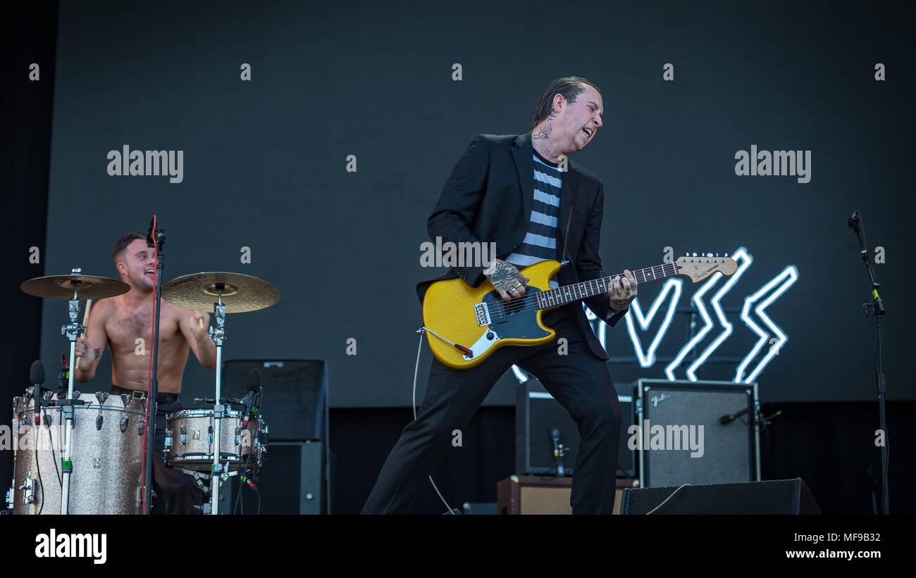 Slaves Smashing es am Sonntag Nachmittag auf der großen Bühne an der siegreichen Festival 2017 Stockfoto