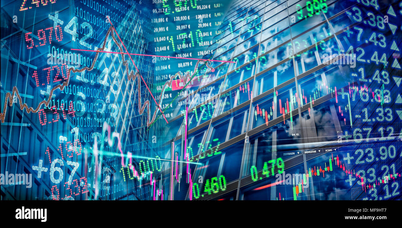 Komponieren mit unterschiedlichen finanziellen Symbole und Wolkenkratzer Stockfoto