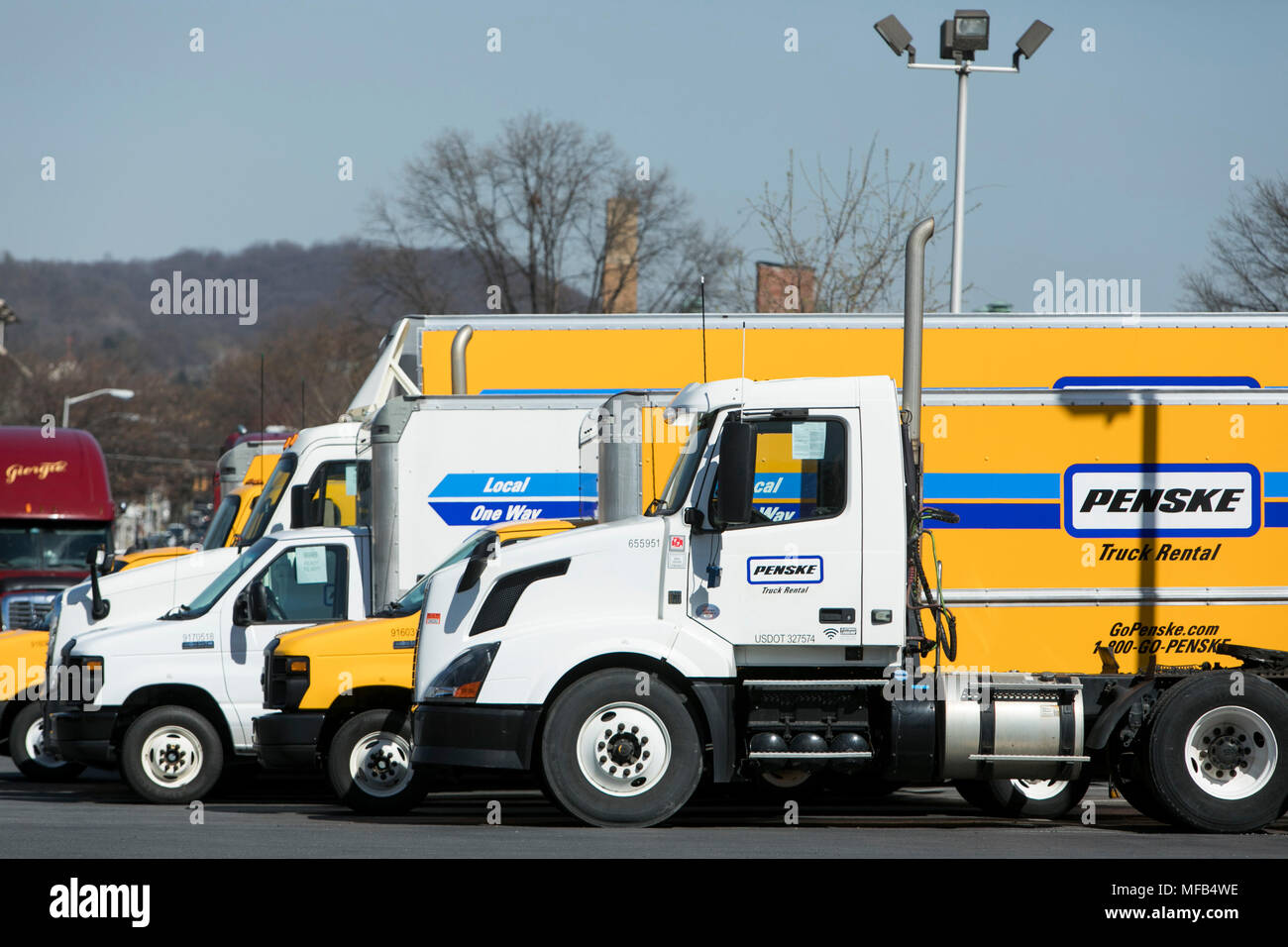 Penske Rental Truck Stockfotos Und Bilder Kaufen Alamy