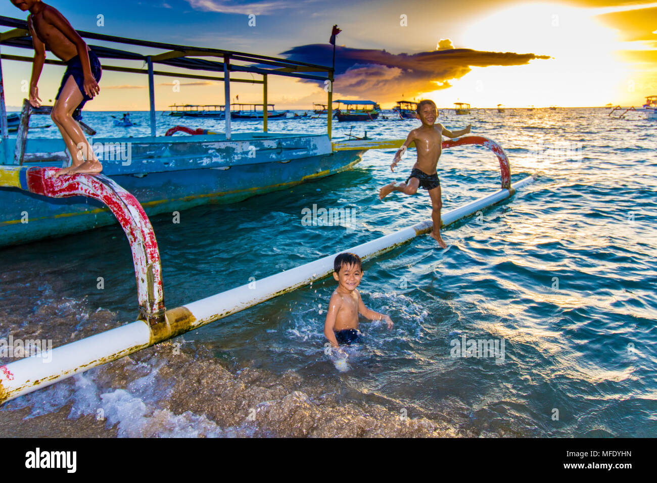 (Lombok, Senggigi Beach West Nusa Tenggara) ist die wichtigste touristische Streifen auf der indonesischen Insel Lombok. Stockfoto