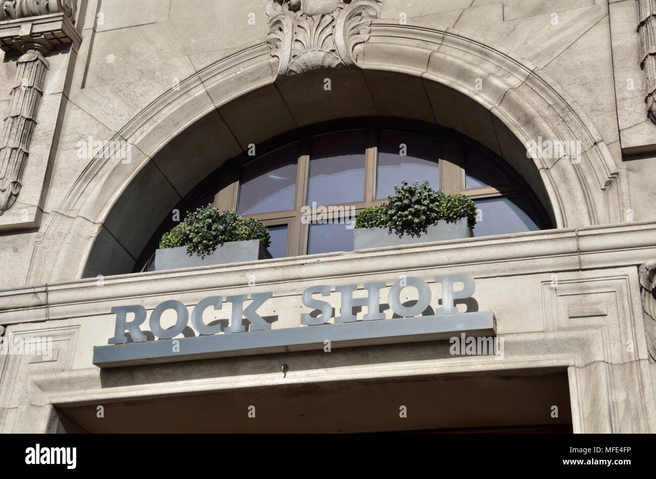 Der Rock Shop in Piccadilly, London, UK. Stockfoto