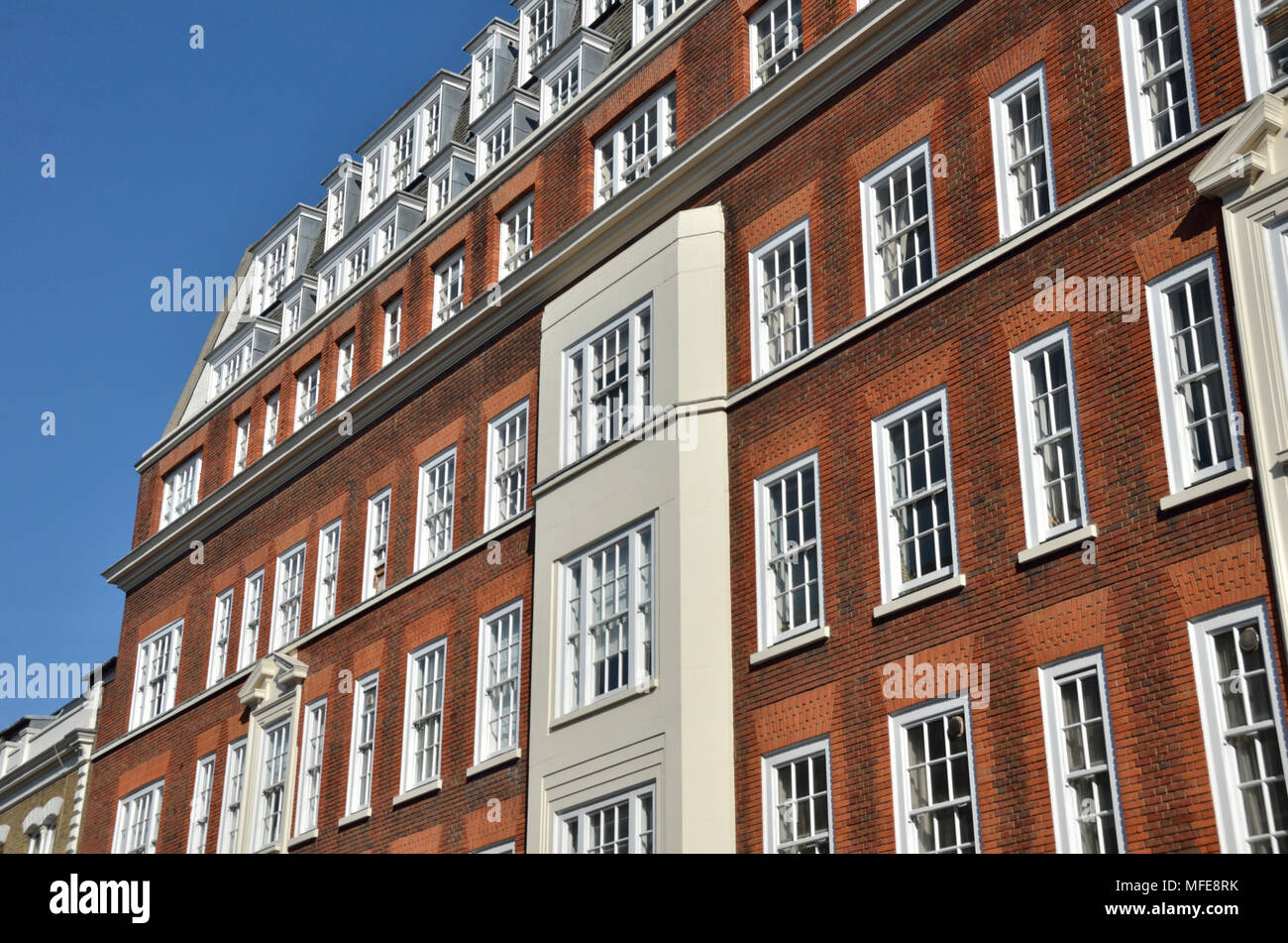 Wohnungen in der Marylebone High Street, Marylebone, London, UK. Stockfoto