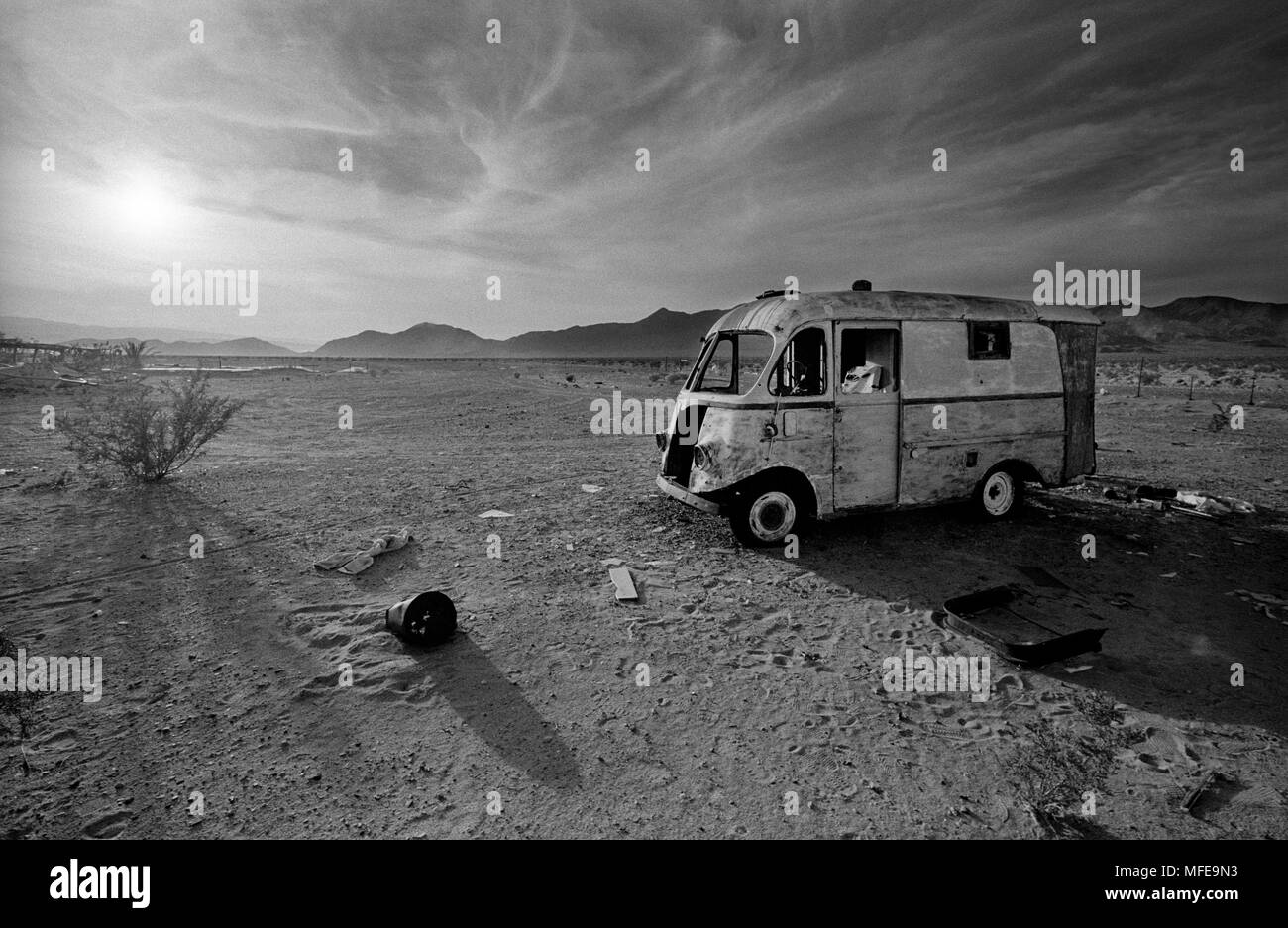 Death Valley, Kalifornien, USA. Wrack eines Reisemobils im Death Valley, Kalifornien, USA. COPYRIGHT FOTO: Brian Harris © 07808-579804 Stockfoto