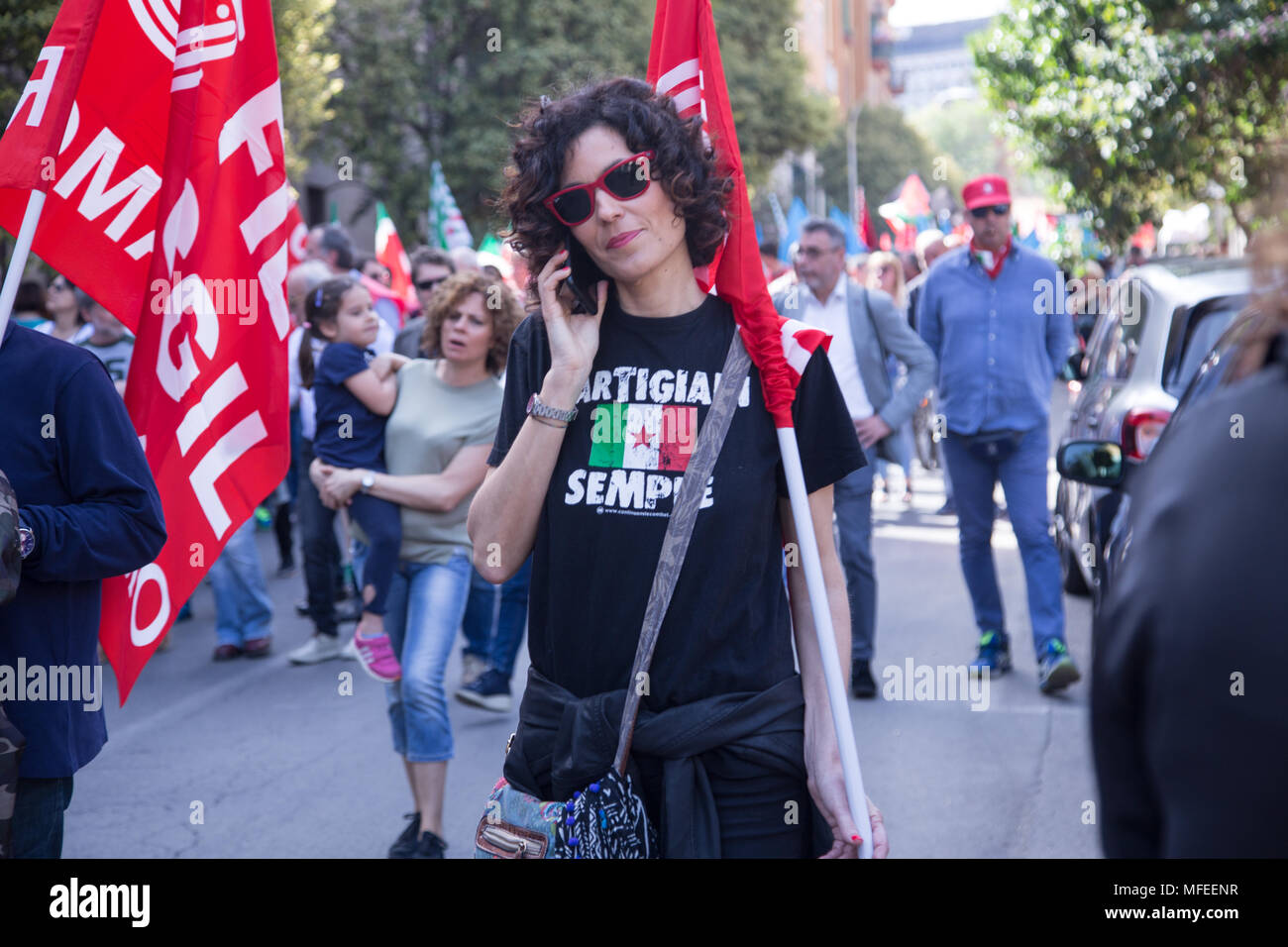 Rom, Italien. 25 Apr, 2018. Demonstration, organisiert von der Anpi für den 73. Jahrestag der Tag der Befreiung vom NS-Faschismus. Credit: Matteo Nardone/Pacific Press/Alamy leben Nachrichten Stockfoto