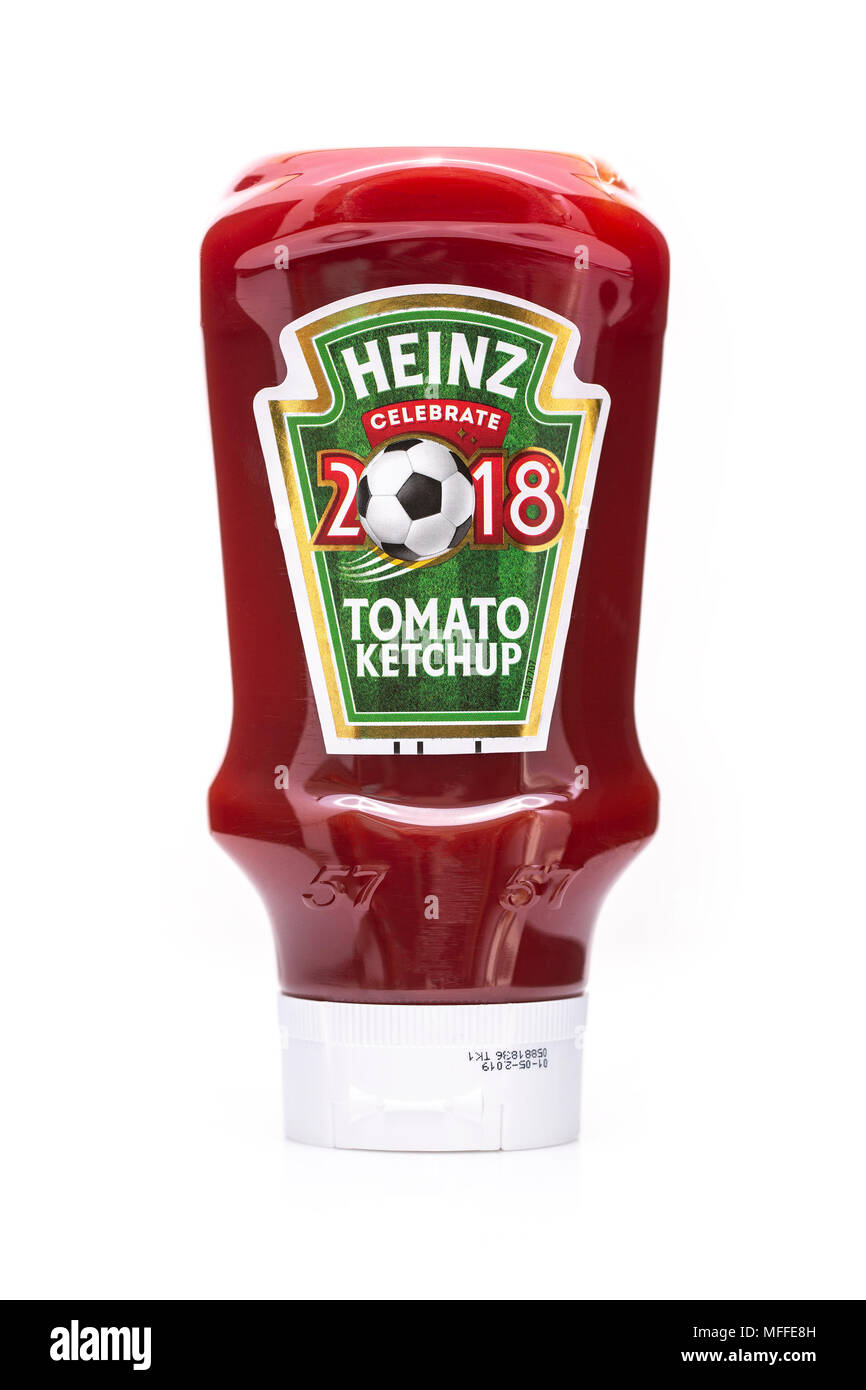 SWINDON, Großbritannien - 25 April 2018: Flasche Feiern 2018 Heinz Tomatenketchup auf weißem Hintergrund Stockfoto