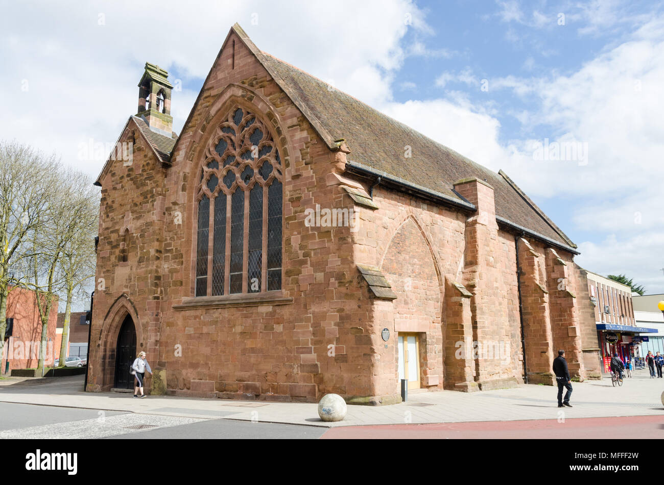 Ehemalige Kapelle des Krankenhauses der hl. Johannes der Täufer, die in der Folge wurde ein freies Gymnasium und ist jetzt eine geplante antiken Monument, Coventry Stockfoto