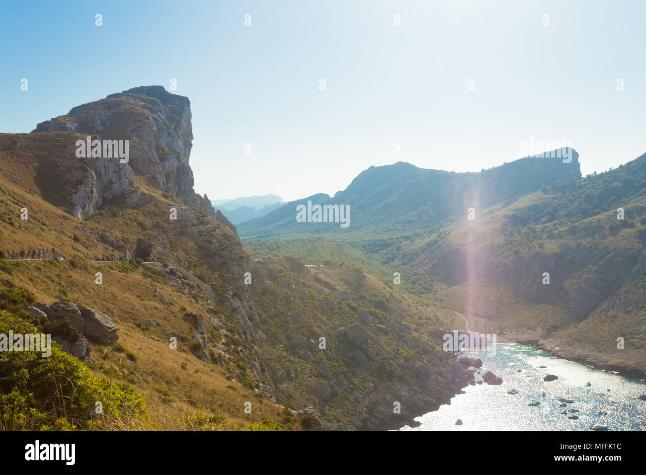 Cala Figuera de Formentor, Mallorca, Spanien - fast unberührte Wildnis rund um die Berge von Formentor Stockfoto