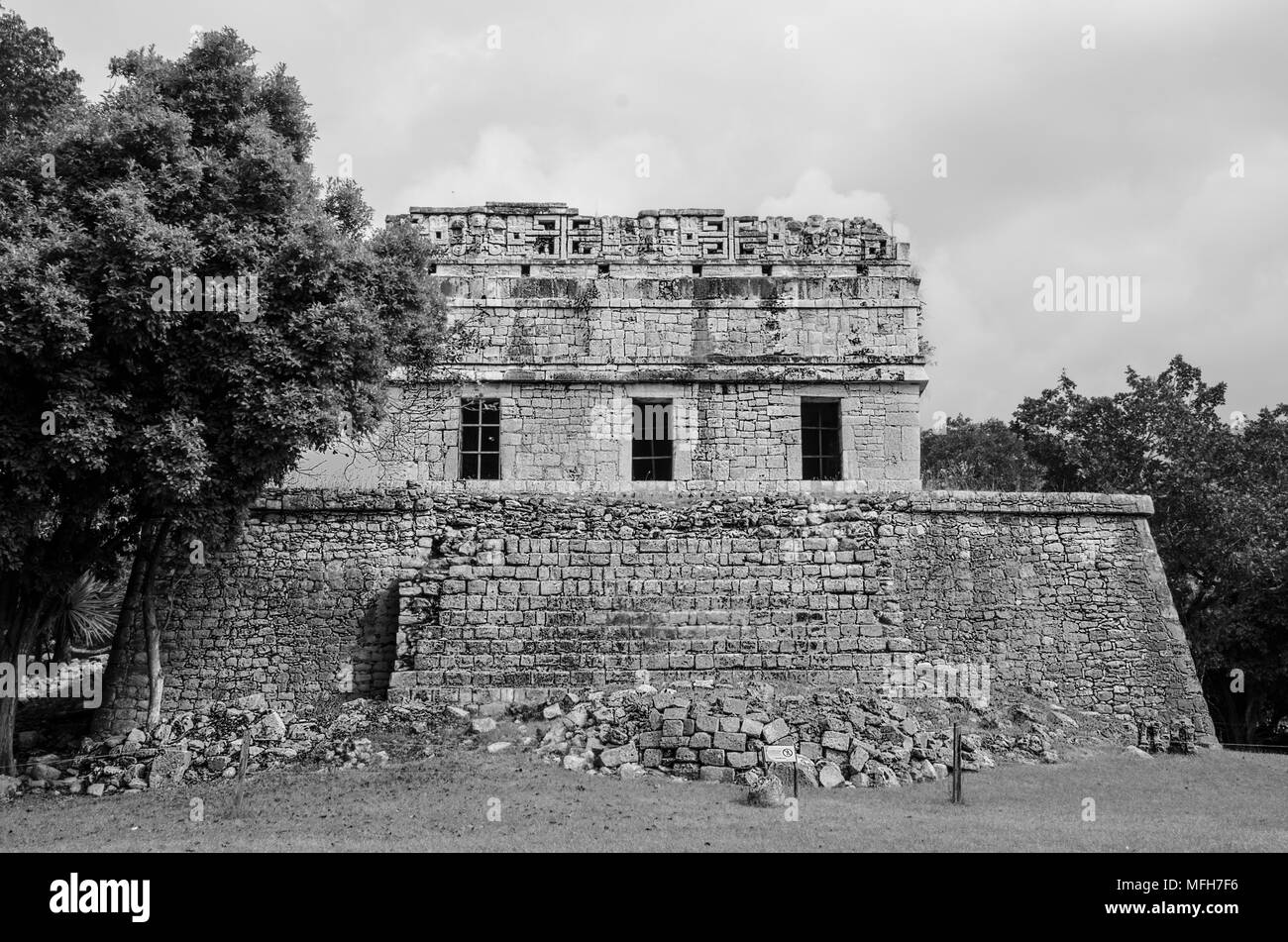 Eine bemerkenswerte Struktur an Maya archäologische sitea bemerkenswerte Struktur an Maya archäologische Stätte Stockfoto