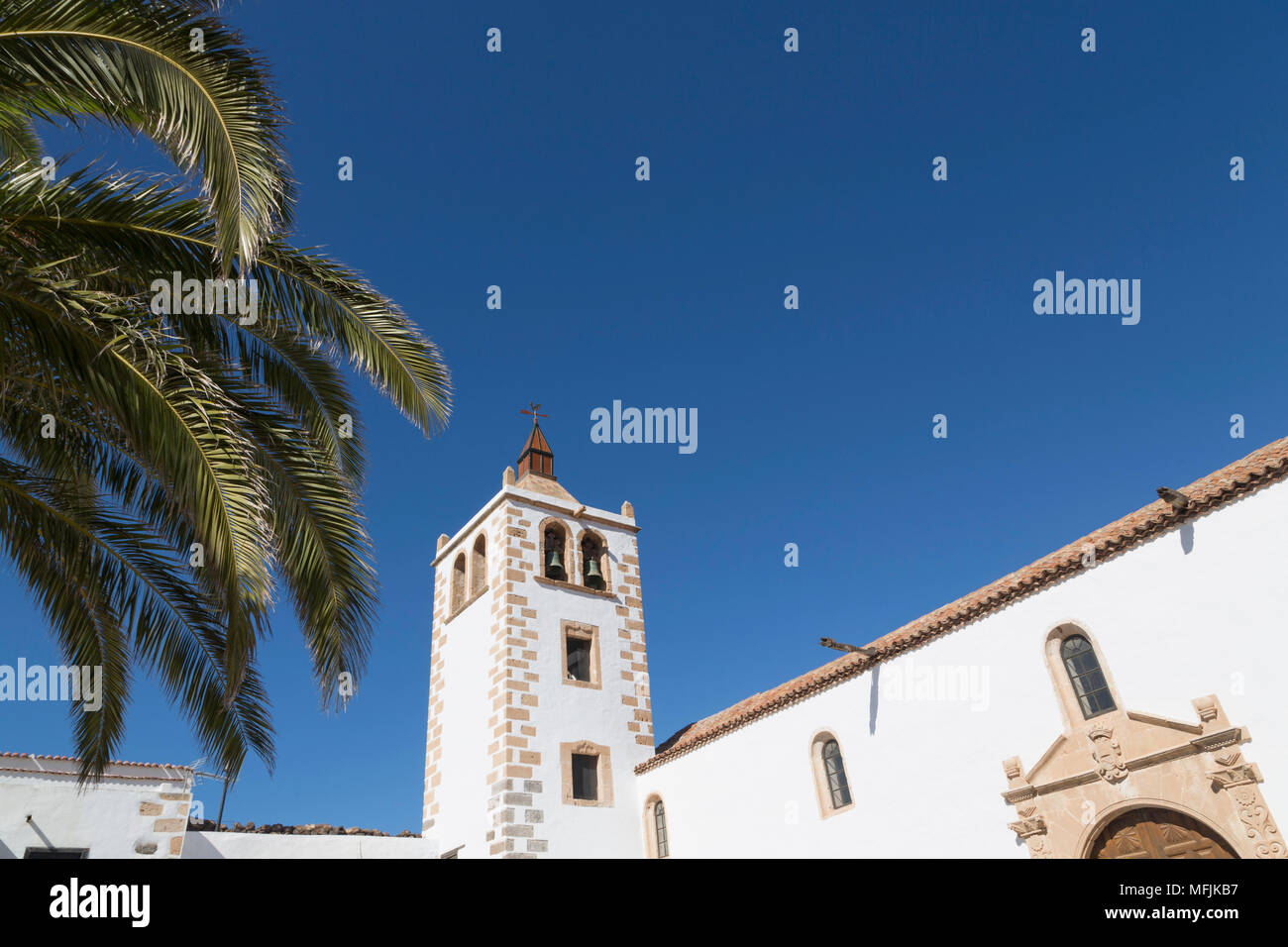 Kirche Santa Maria in der kleinen Stadt Betancuria auf der Vulkaninsel Fuerteventura, Kanarische Inseln, Spanien, Atlantik, Europa Stockfoto