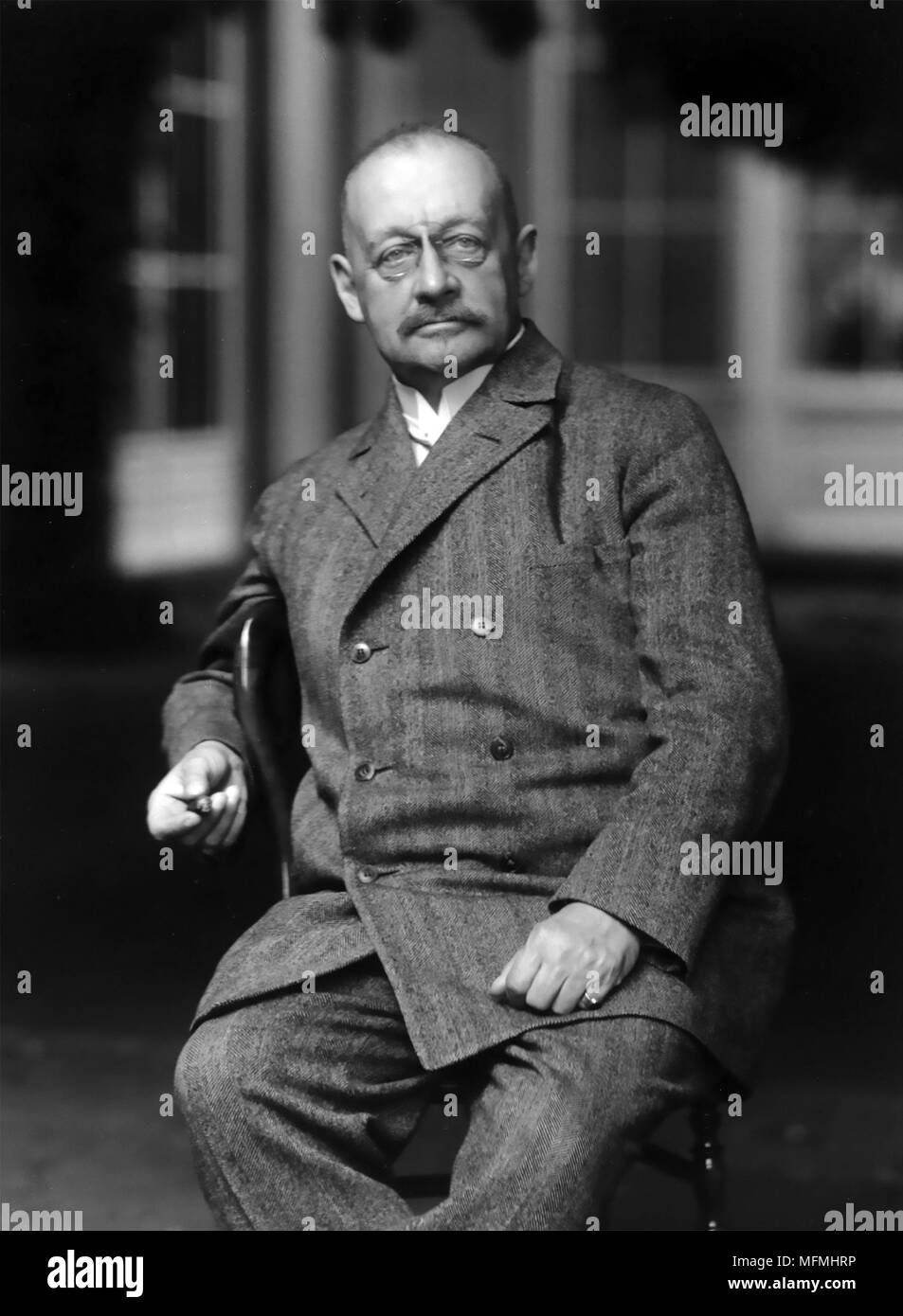 JOHANN HEINRICH VON STEIN 1869-1951) Deutsche Bankier August Sander 1930 fotografiert. Stockfoto