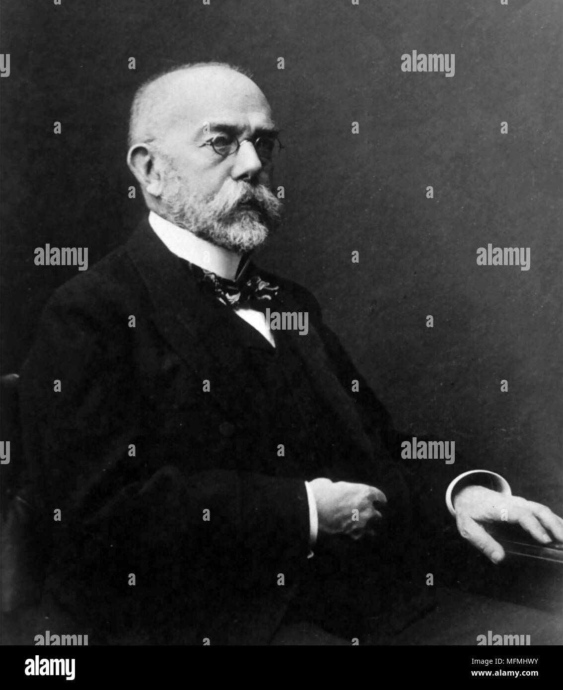 ROBERT KOCH (1843-1910), deutscher Arzt und Mikrobiologe, etwa 1907, als er den Nobelpreis für Medizin erhalten. Stockfoto