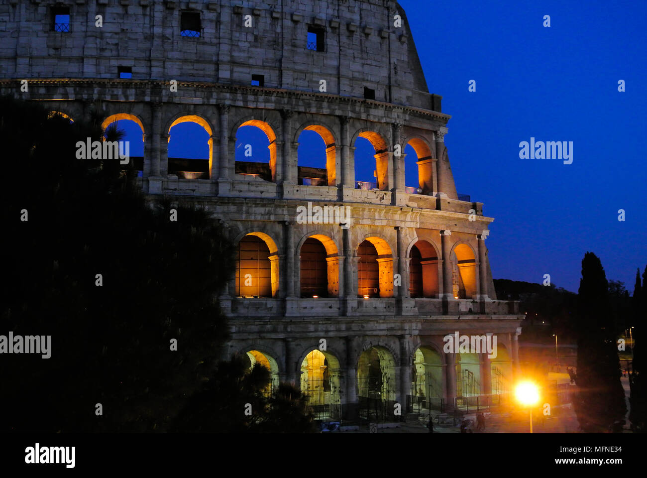 Kolosseum bei Nacht, Rom, Italien Stockfoto